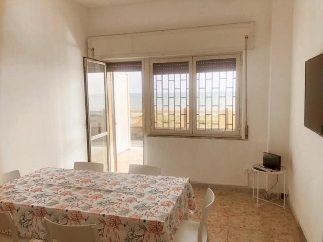 Seafront Apartment 2 In Villa Near Rome 토르바이아니카 외부 사진